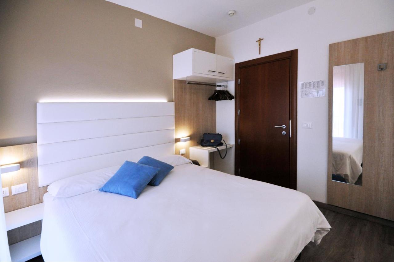 Hotel Etna كاوْرلي المظهر الخارجي الصورة