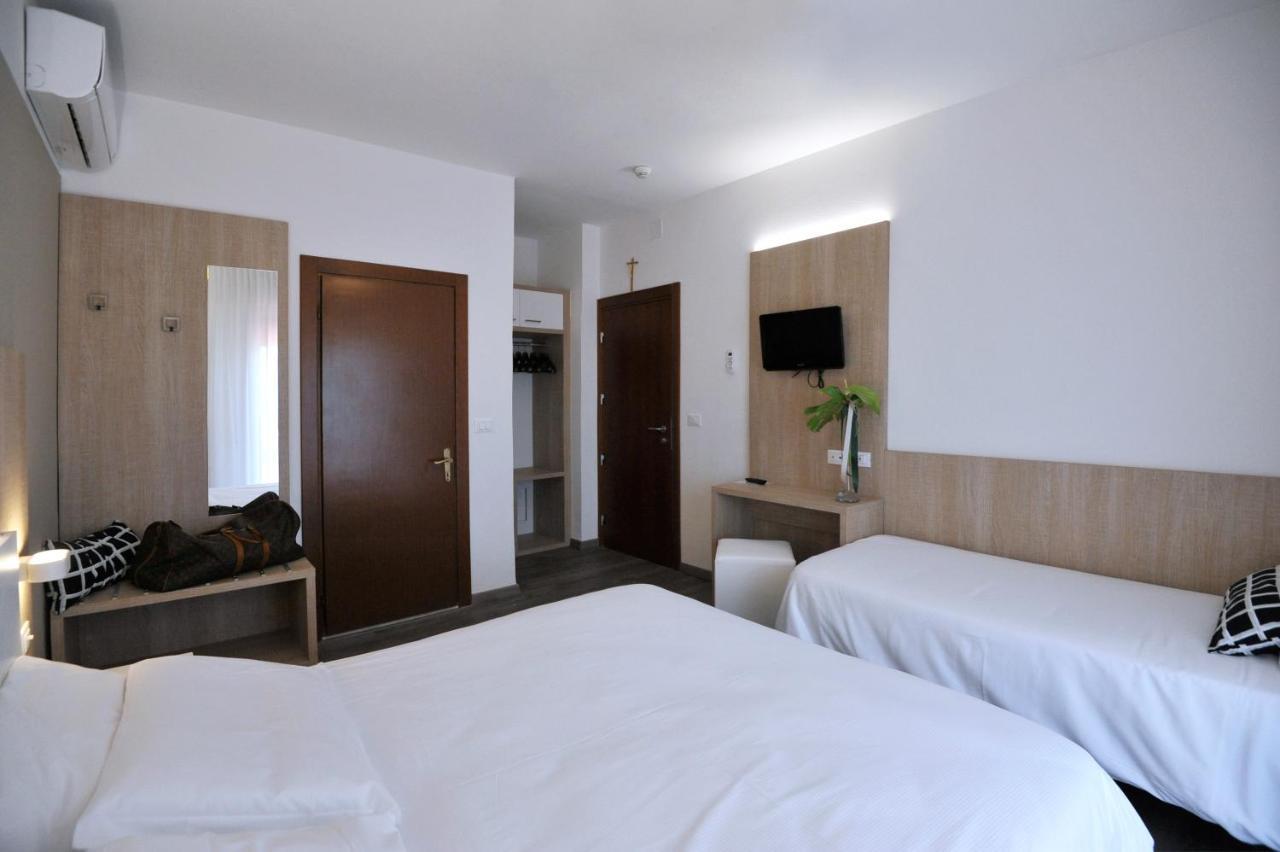 Hotel Etna كاوْرلي المظهر الخارجي الصورة