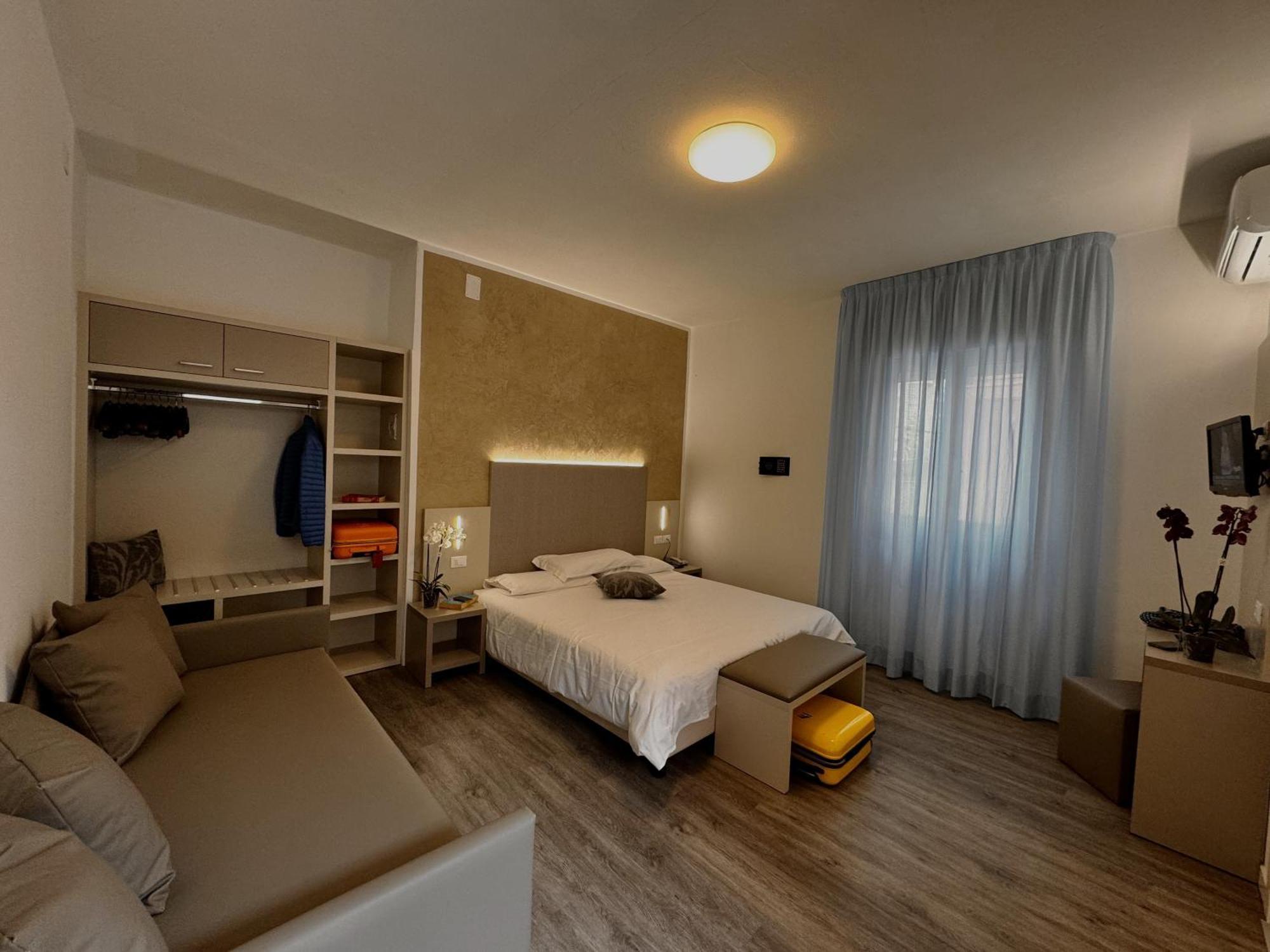 Hotel Etna كاوْرلي المظهر الخارجي الصورة