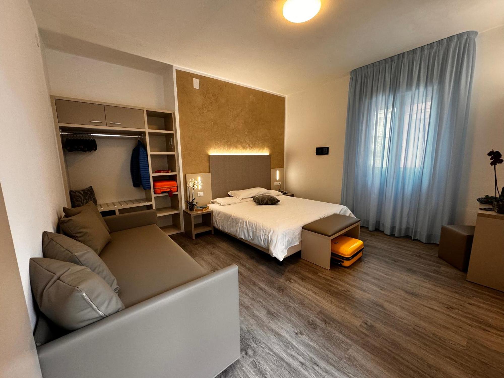 Hotel Etna كاوْرلي المظهر الخارجي الصورة