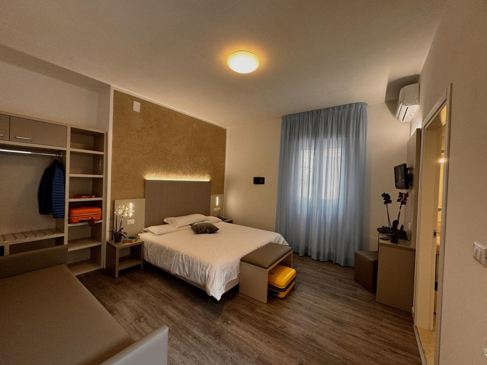 Hotel Etna كاوْرلي المظهر الخارجي الصورة